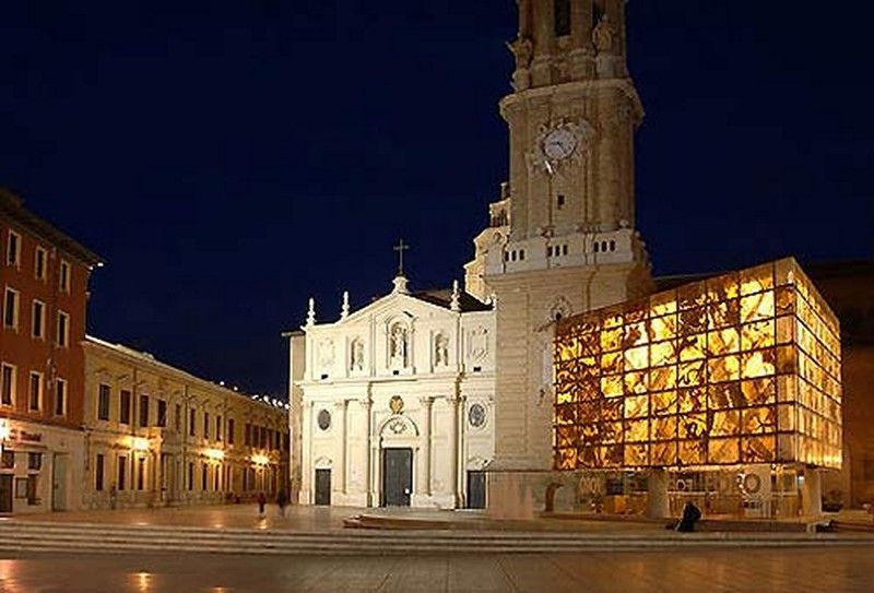 סרגוסה Dos Torres Pilar Suites- Balcones Con Vistas A La Ciudad מראה חיצוני תמונה