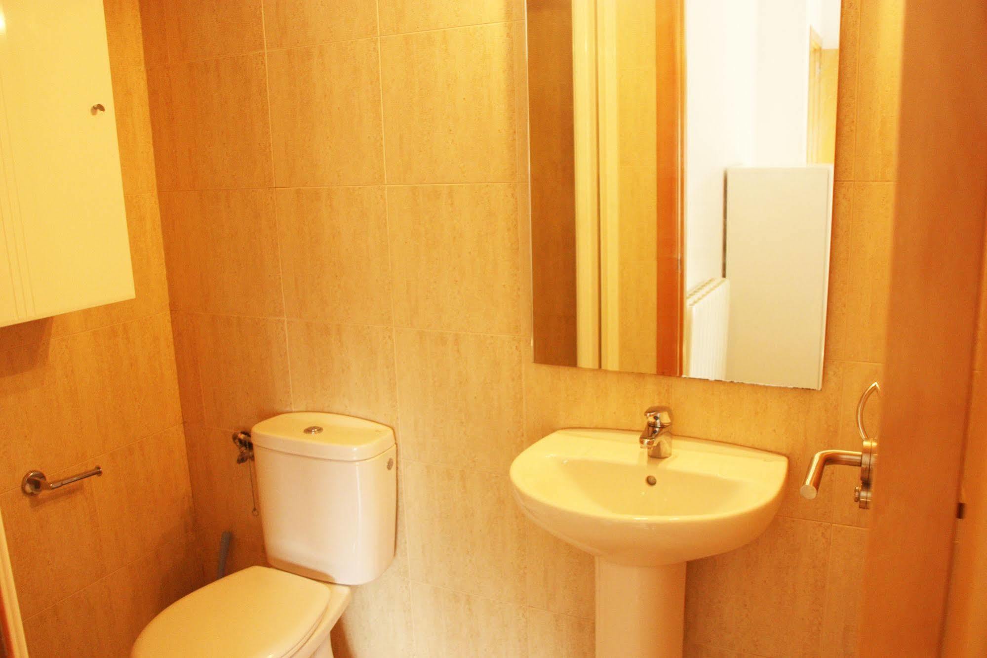 סרגוסה Dos Torres Pilar Suites- Balcones Con Vistas A La Ciudad מראה חיצוני תמונה