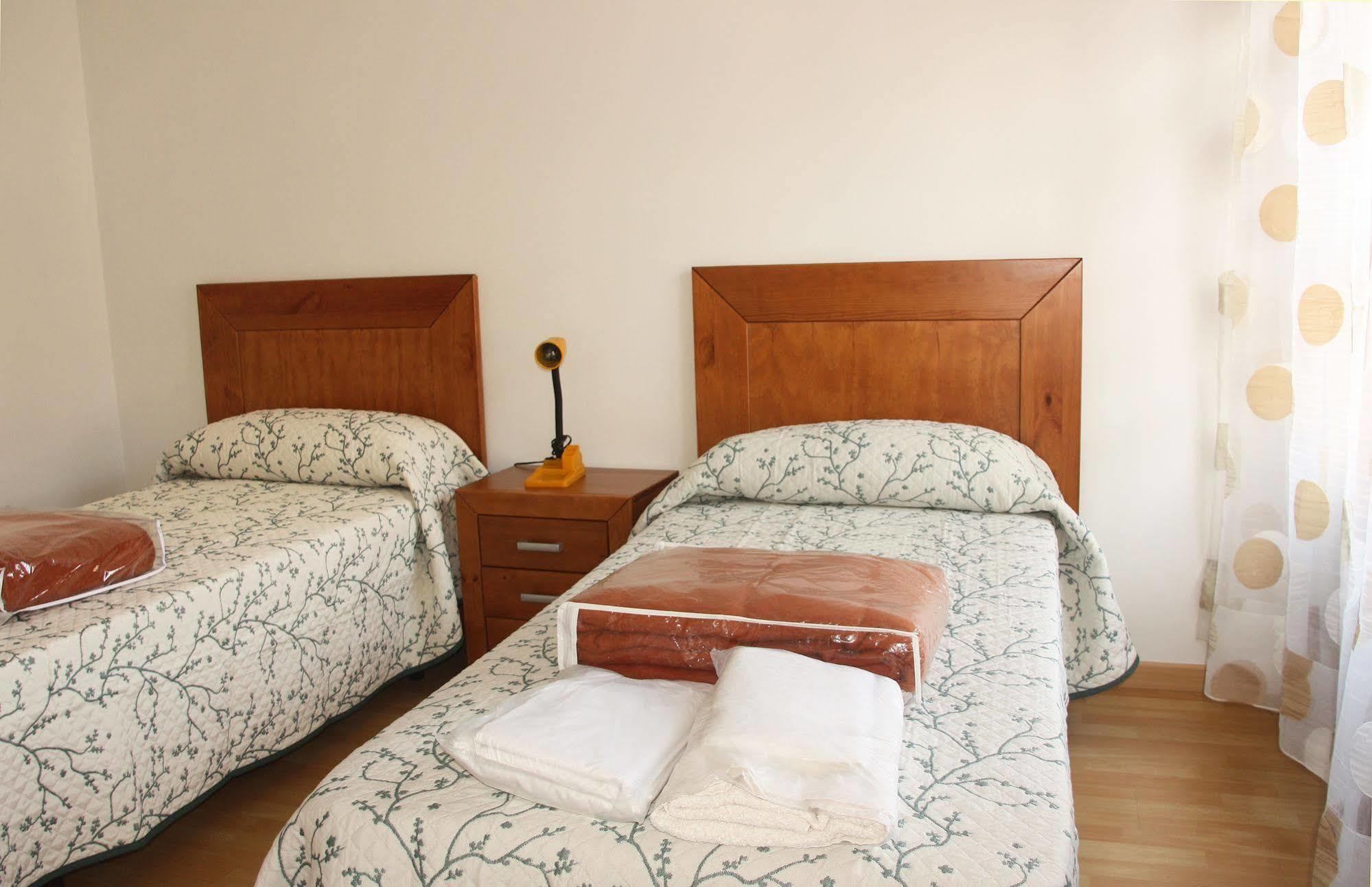 סרגוסה Dos Torres Pilar Suites- Balcones Con Vistas A La Ciudad מראה חיצוני תמונה